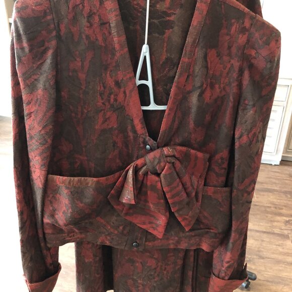 ITALIAN SET-PURCHASED IN ITALY- SIZE 42 EUROPEAN (SKIRT AND JACKET) - Picture 4 of 5